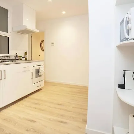 Ramblas Apartment *